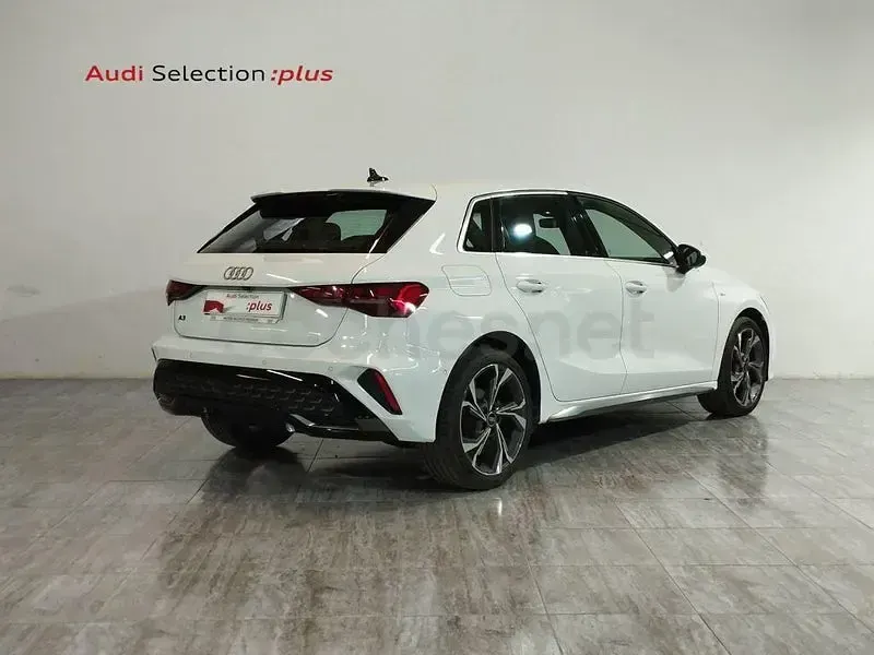 Usado Audi A3 S-Line 204 CV (150 kW) 2025 Blanco Berlina