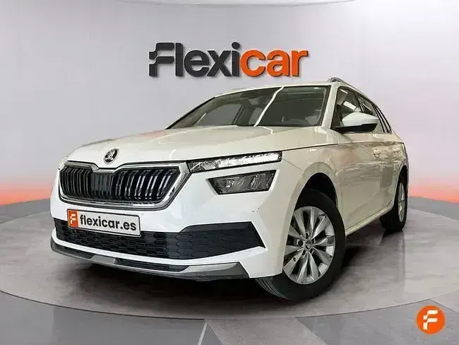 Usado Skoda Kamiq Ambition 110 CV (80 kW) 2021 Blanco SUV
