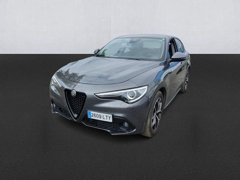 Gris Usado 2021 Alfa Romeo Stelvio Sprint SUV | 29.100 € (Un poco caro) - Imagen 1/4