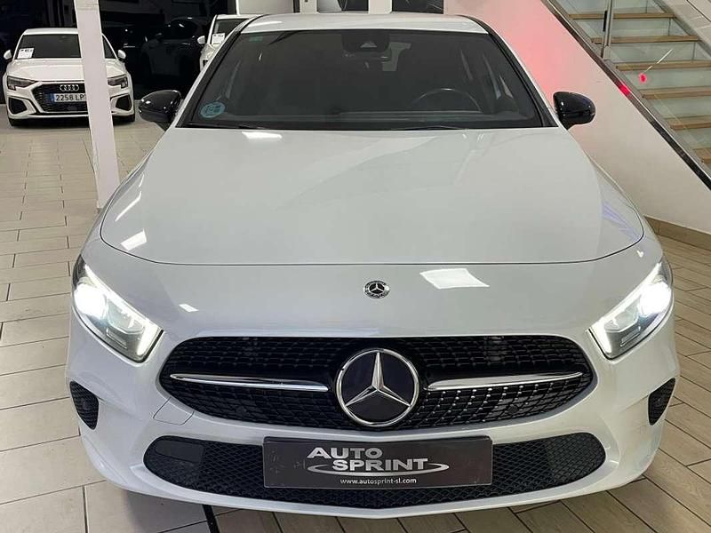 Usado Mercedes A180 116 CV (85 kW) 2019 Blanco Utilitario