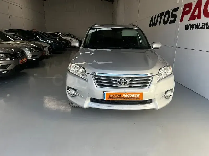 Usado Toyota RAV4 Advance 150 CV (110 kW) 2011 Gris / plata SUV