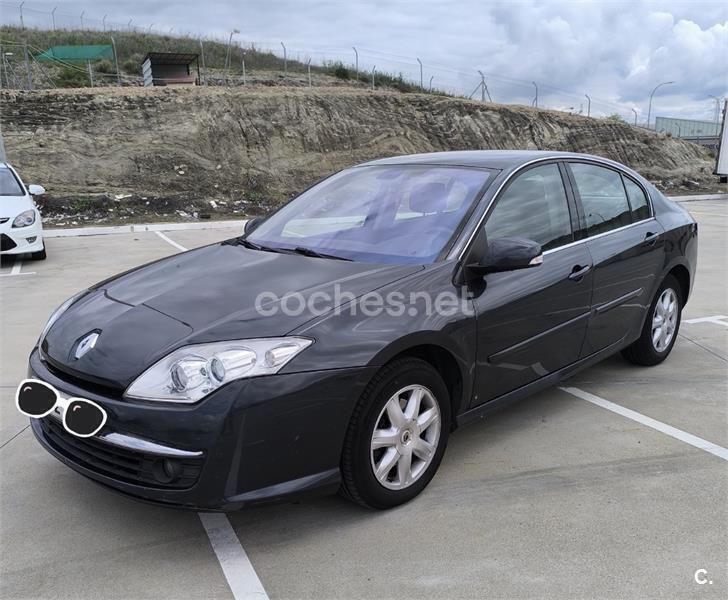 Gris / plata Usado 2009 Renault Laguna III Expression Berlina | 6000 € (Precio justo) - Imagen 1/4