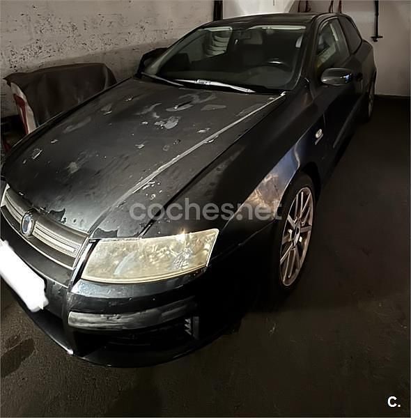 Usado Fiat Stilo 95 CV (69 kW) 2006 Negro Berlina