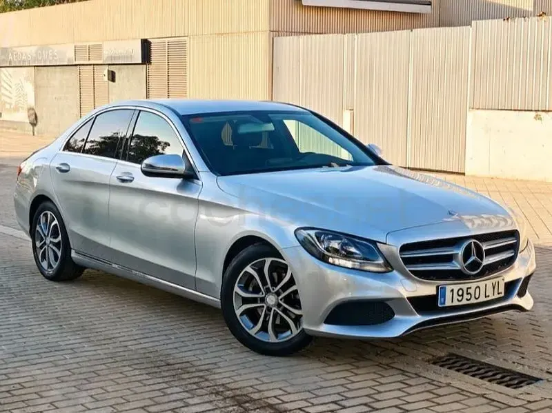 Usado Mercedes C200 Avantgarde 136 CV (100 kW) 2016 Gris / plata Berlina