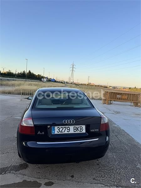 Azul Usado 2001 Audi A4 Berlina | 3500 € (Un poco caro) - Imagen 1/4