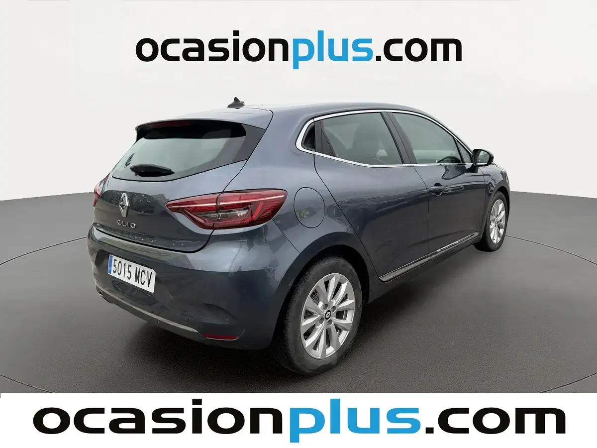 Usado Renault Clio Zen 91 CV (66 kW) 2022 Gris Utilitario