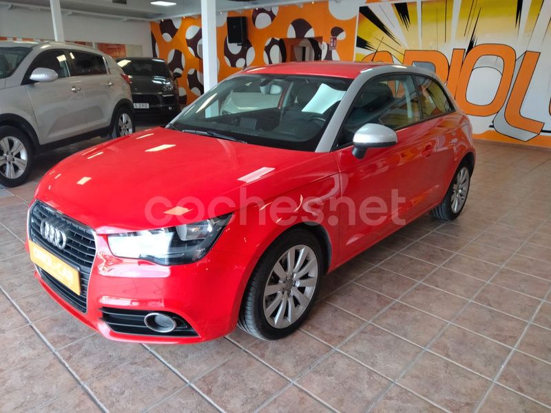 Rojo Usado 2011 Audi A1 Ambition Utilitario | 8900 € (Precio justo) - Imagen 1/4