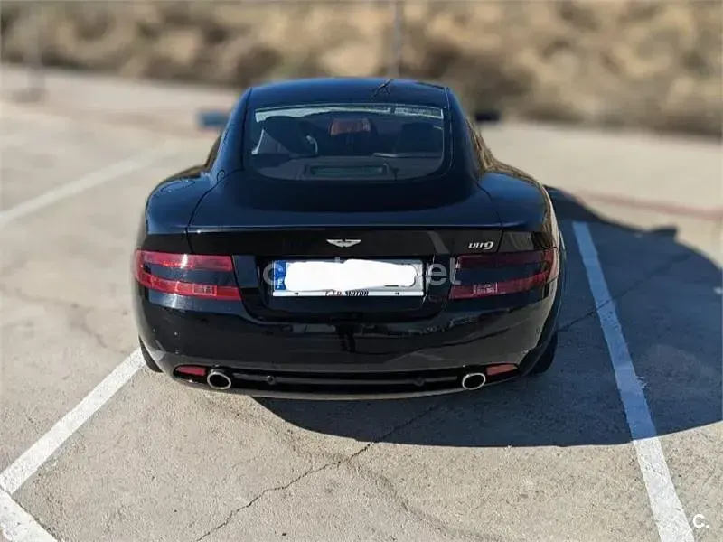 Usado Aston Martin DB9 450 CV (330 kW) 2004 Negro Coupe
