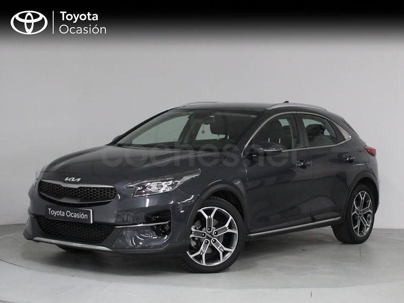 Usado Kia XCeed 160 CV (117 kW) 2022 Gris / plata SUV