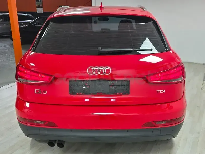 Usado Audi Q3 Ambiente 140 CV (102 kW) 2014 Rojo SUV