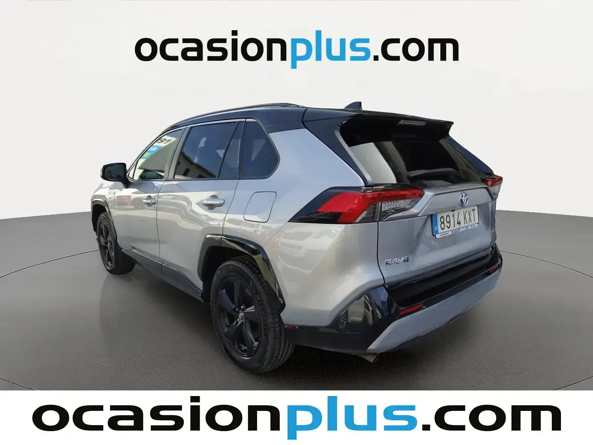 Usado Toyota RAV4 218 CV (160 kW) 2019 Gris plata SUV