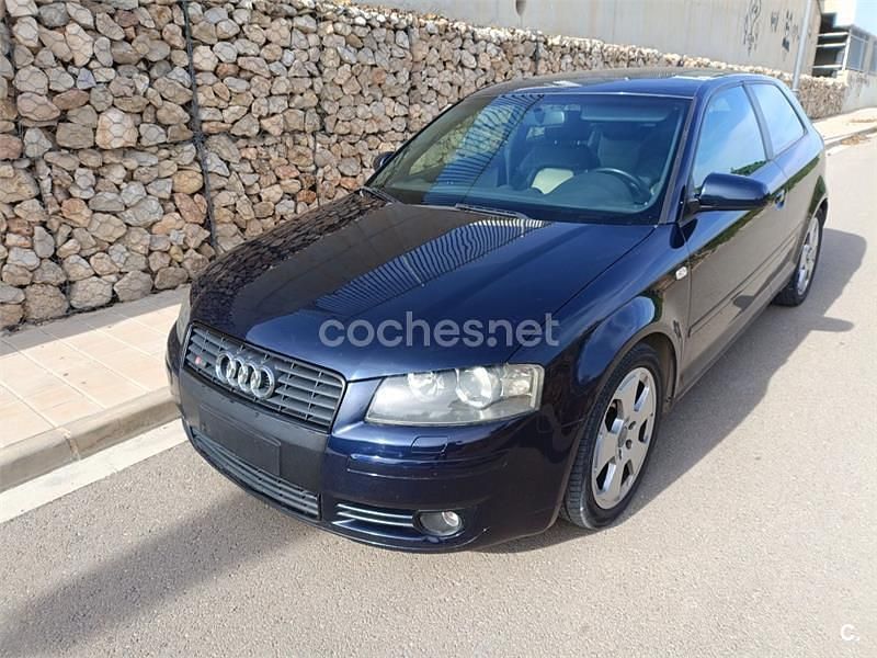 Usado Audi A3 Ambiente 150 CV (110 kW) 2005 Azul Utilitario