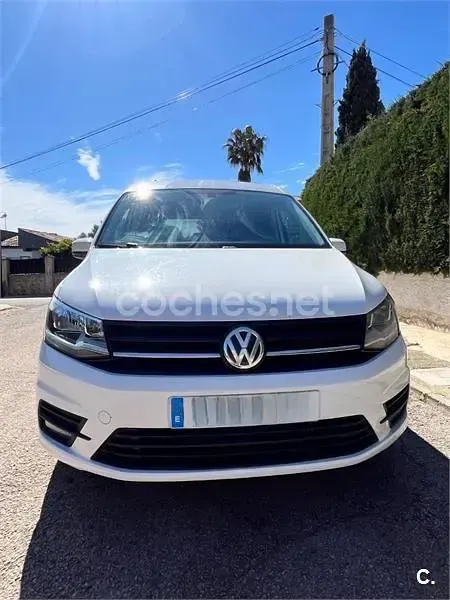 Usado VW Caddy 102 CV (75 kW) 2018 Blanco Monovolumen