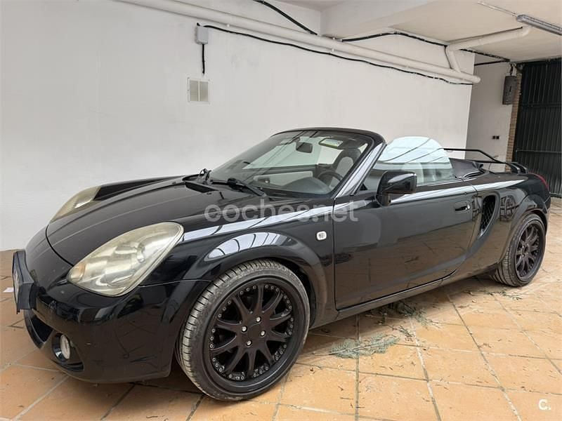 Usado Toyota MR2 140 CV (102 kW) 2005 Negro Descapotable