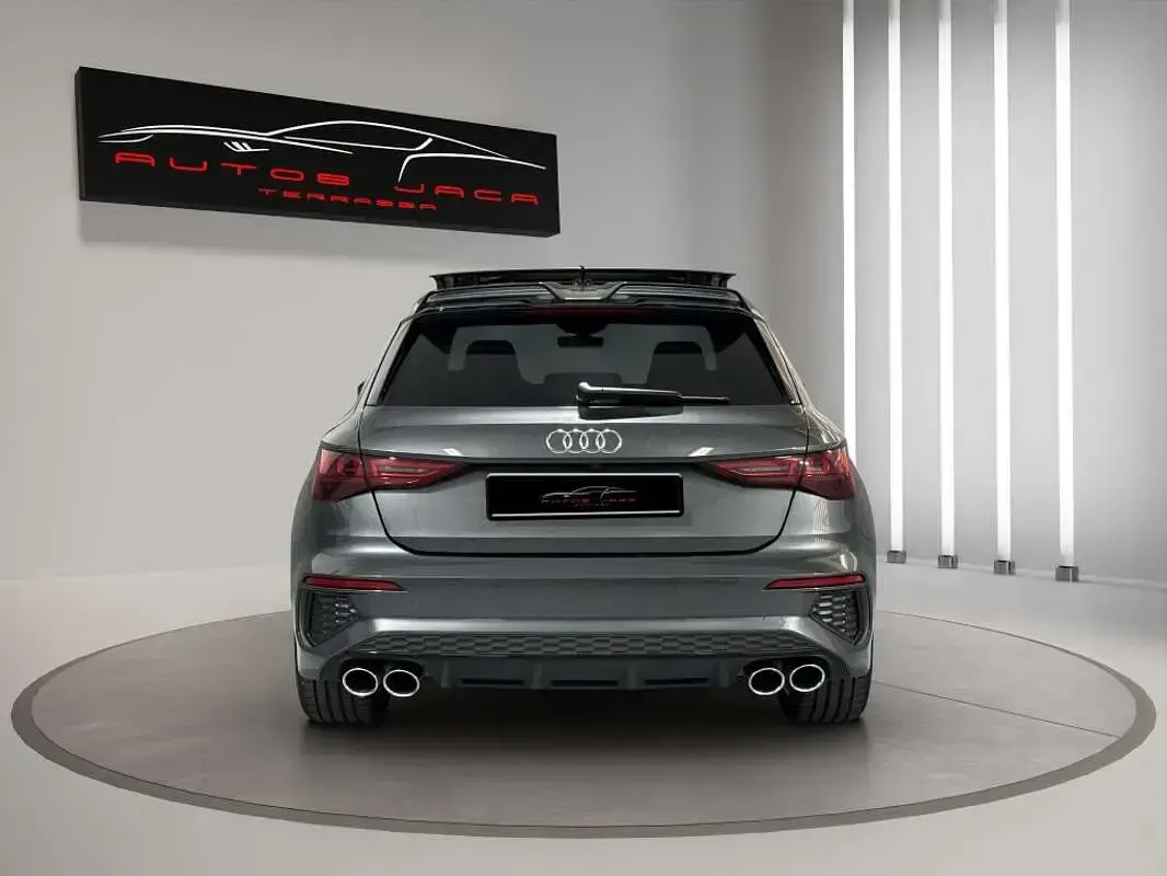 Usado Audi S3 Sportback Ambiente 310 CV (228 kW) 2021 Gris Utilitario