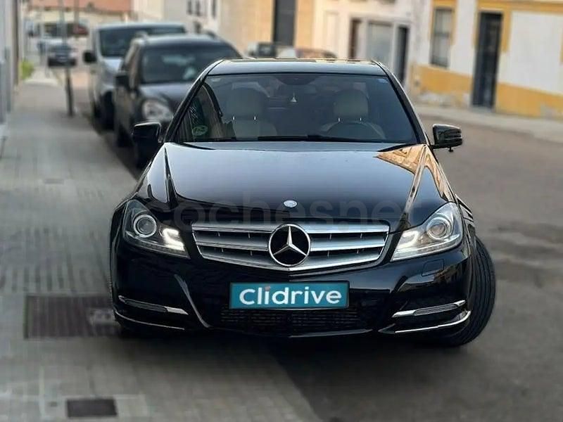 Usado Mercedes C220 Avantgarde 170 CV (125 kW) 2014 Negro Berlina