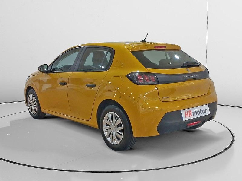 Usado Peugeot 208 75 CV (55 kW) 2020 Amarillo Utilitario