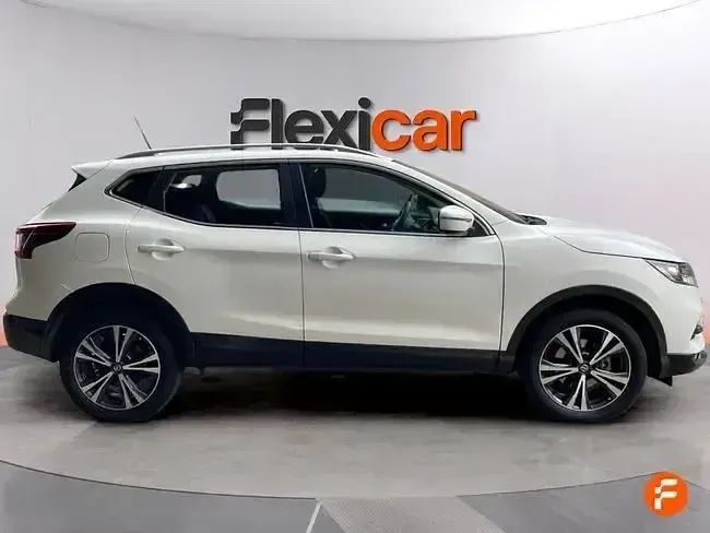 Usado Nissan Qashqai N-Connecta 140 CV (102 kW) 2021 Blanco SUV