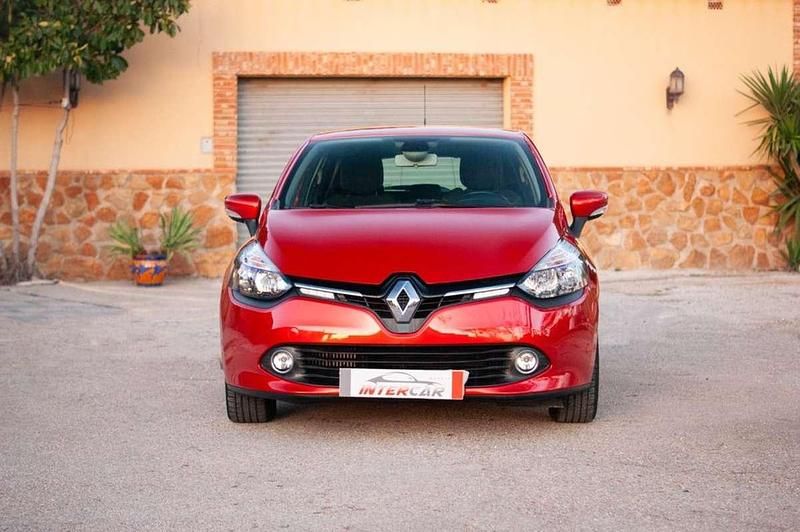 Usado Renault Clio IV Dynamique 90 CV (66 kW) 2015 Burdeos Utilitario