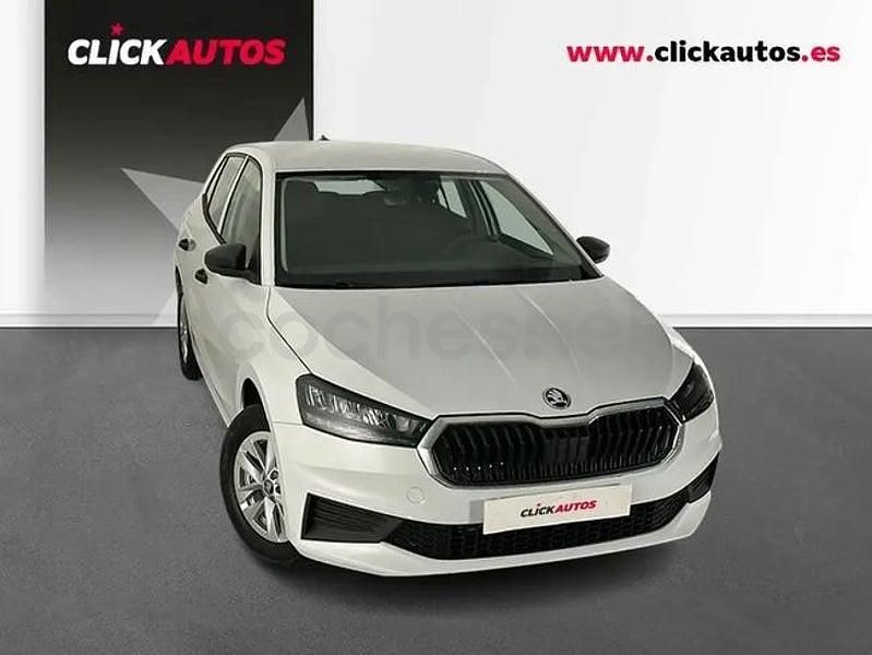 Usado Skoda Fabia Essence 80 CV (58 kW) 2025 Blanco Utilitario