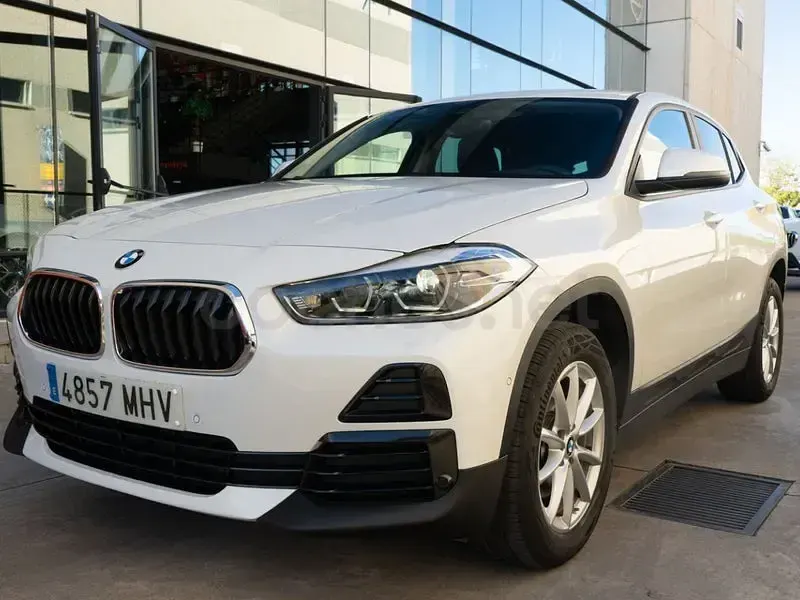 Usado BMW X2 Sport Line 150 CV (110 kW) 2023 Blanco SUV