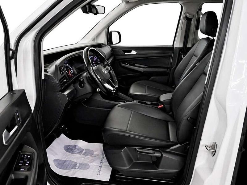 Usado VW Caddy Maxi 114 CV (83 kW) 2024 Blanco Monovolumen