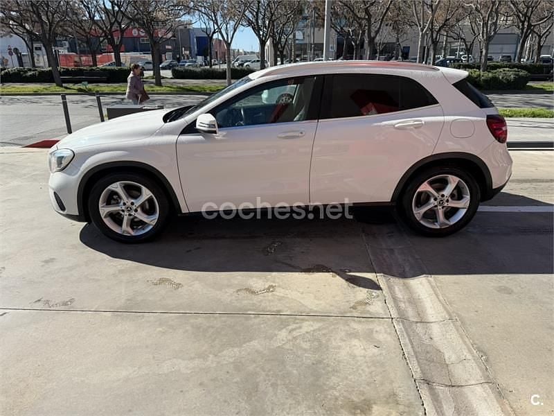 Usado Mercedes GLA200 136 CV (100 kW) 2017 Blanco SUV