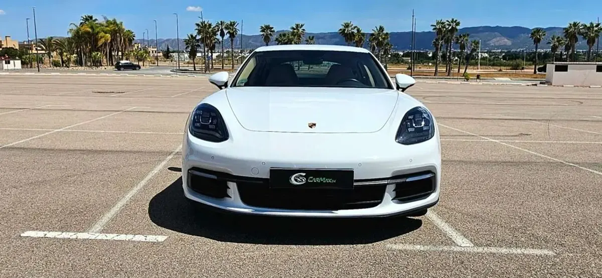 Usado Porsche Panamera 4 330 CV (242 kW) 2018 Blanco Berlina