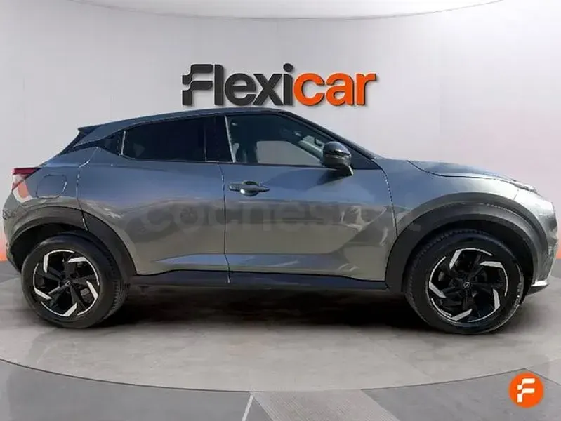 Usado Nissan Juke Acenta 114 CV (83 kW) 2024 Gris / plata SUV