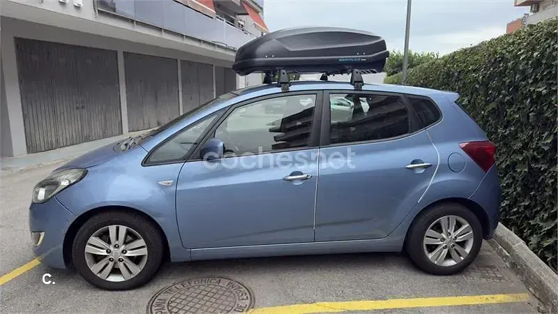 Usado Hyundai ix20 Comfort 77 CV (56 kW) 2011 Azul Utilitario