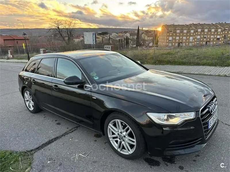 Usado Audi A6 S-Line 190 CV (139 kW) 2014 Negro Familiar