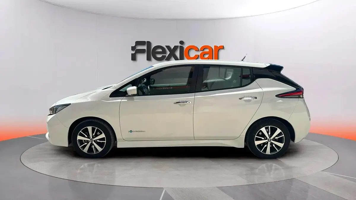 Usado Nissan Leaf Acenta 110 kW (150 CV) 2020 Blanco Utilitario