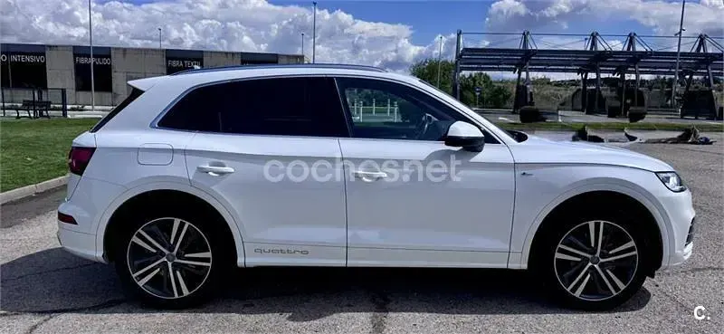 Używany Audi Q5 S-Line 163 KM (119 kW) 2020 Biały SUV