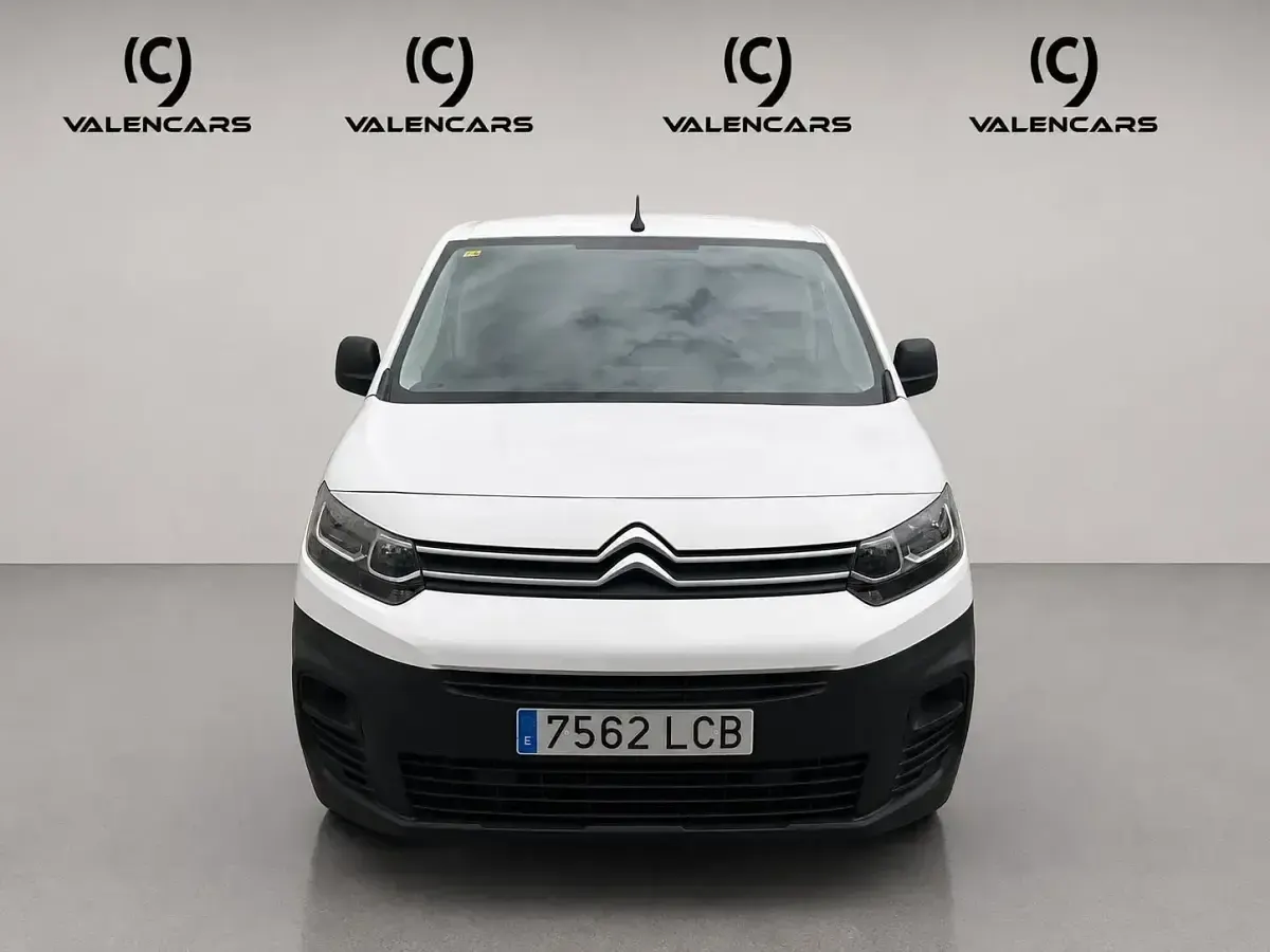 Usado Citroën Berlingo Shine 100 CV (73 kW) 2019 Blanco Monovolumen