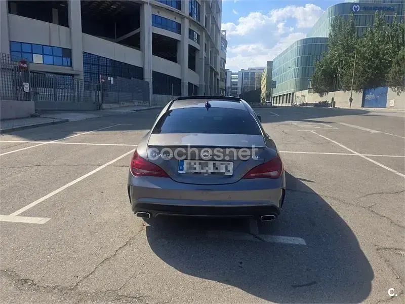 Usado Mercedes CLA200 AMG line 136 CV (100 kW) 2015 Gris / plata Coupe