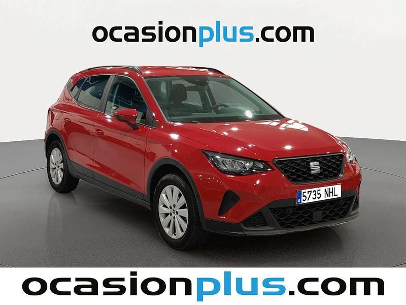 Usado Seat Arona Style 110 CV (80 kW) 2023 Rojo SUV