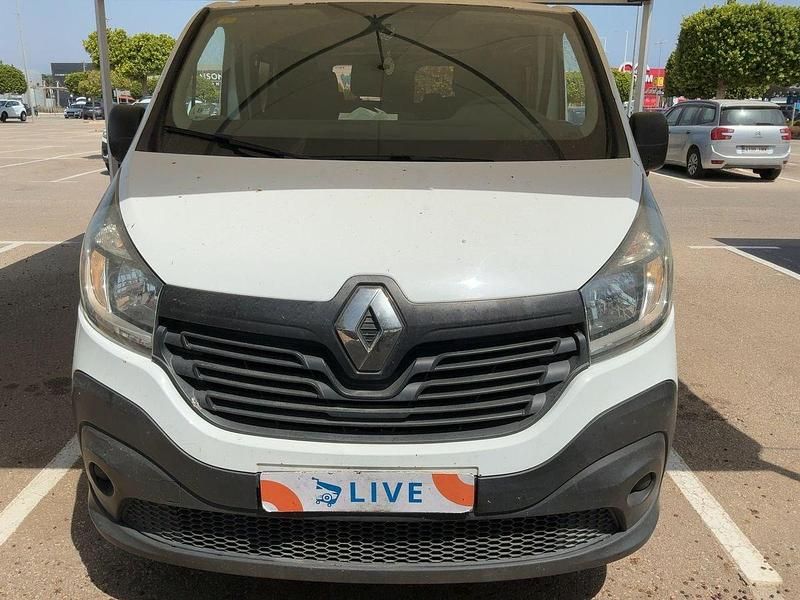 Usado Renault Trafic Authentique 116 CV (85 kW) 2015 Blanco Monovolumen