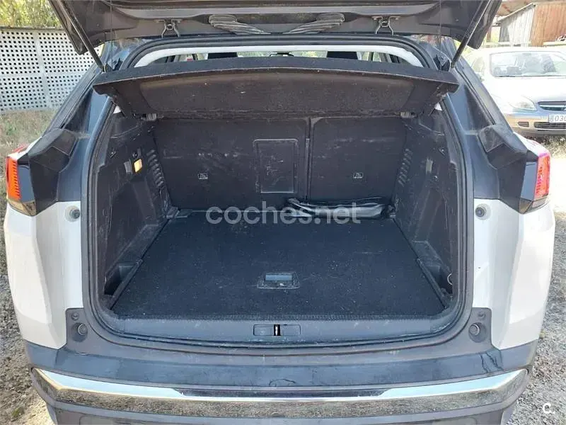Usado Peugeot 3008 Crossway 130 CV (95 kW) 2018 Blanco SUV