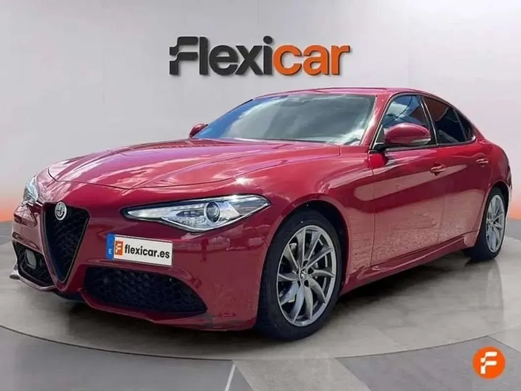 Usado Alfa Romeo Giulia Sprint 200 CV (147 kW) 2022 Rojo Berlina