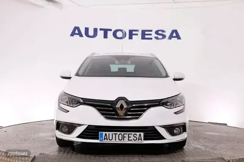 Usado Renault Mégane GrandTour Bose Edition 130 CV (95 kW) 2017 Blanco Familiar