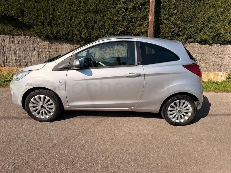 Usado Ford Ka Titanium 69 CV (50 kW) 2009 Blanco Utilitario