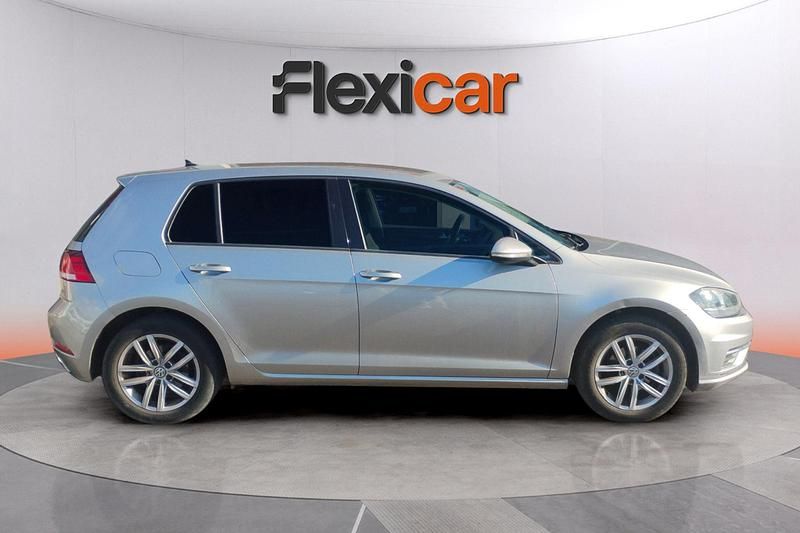 Usado VW Golf VII Advance 115 CV (84 kW) 2019 Gris Berlina
