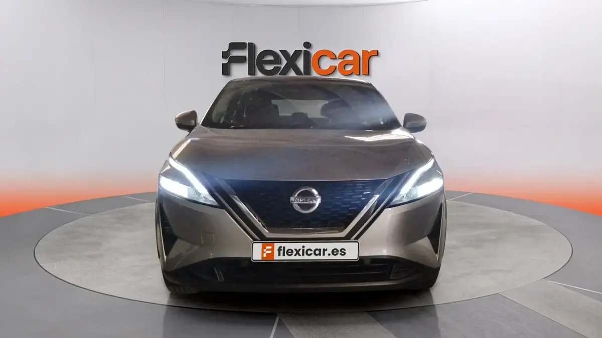 Usado Nissan Qashqai Acenta 140 CV (102 kW) 2022 Gris SUV