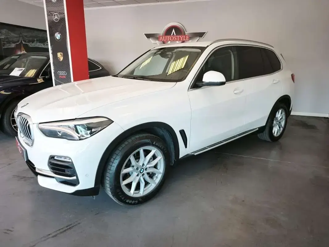 Usado BMW X5 Comfort Edition 231 CV (169 kW) 2021 Blanco SUV