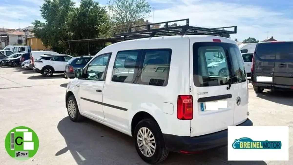 Usado VW Caddy Edition 102 CV (75 kW) 2021 Blanco Monovolumen