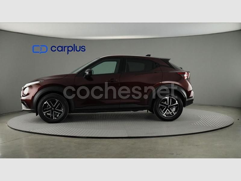 Usado Nissan Juke N-Connecta 114 CV (83 kW) 2025 Burgundy metalizado SUV