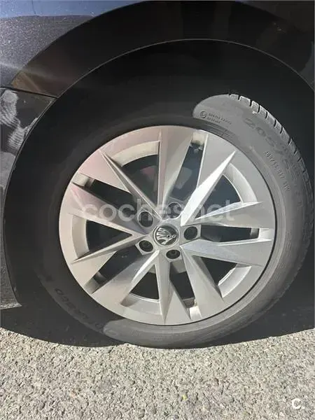 Usado Skoda Octavia Ambition 150 CV (110 kW) 2021 Negro Berlina