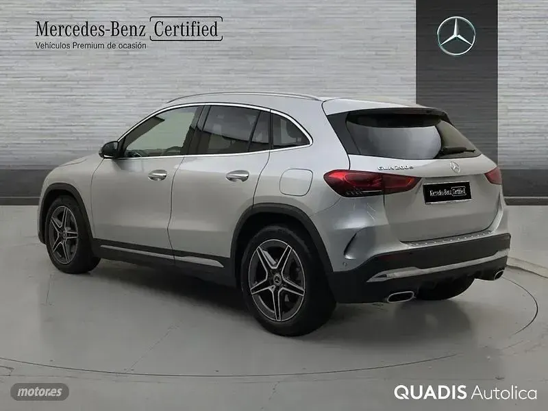 Usado Mercedes GLA200 150 CV (110 kW) 2021 Plateado SUV