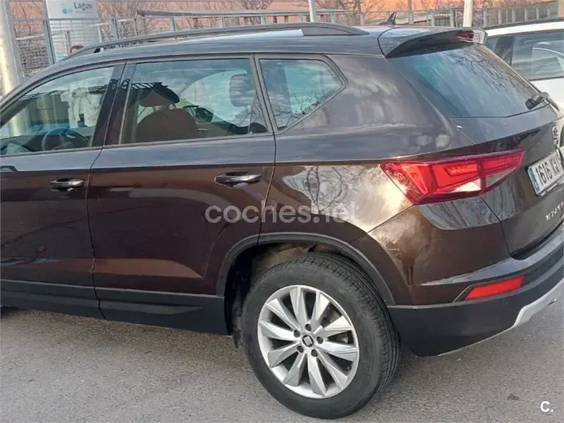 Usado Seat Ateca Style Plus 115 CV (84 kW) 2018 Marrón SUV