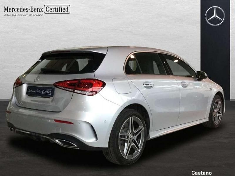 Usado Mercedes A250 218 CV (160 kW) 2021 Plateado Berlina